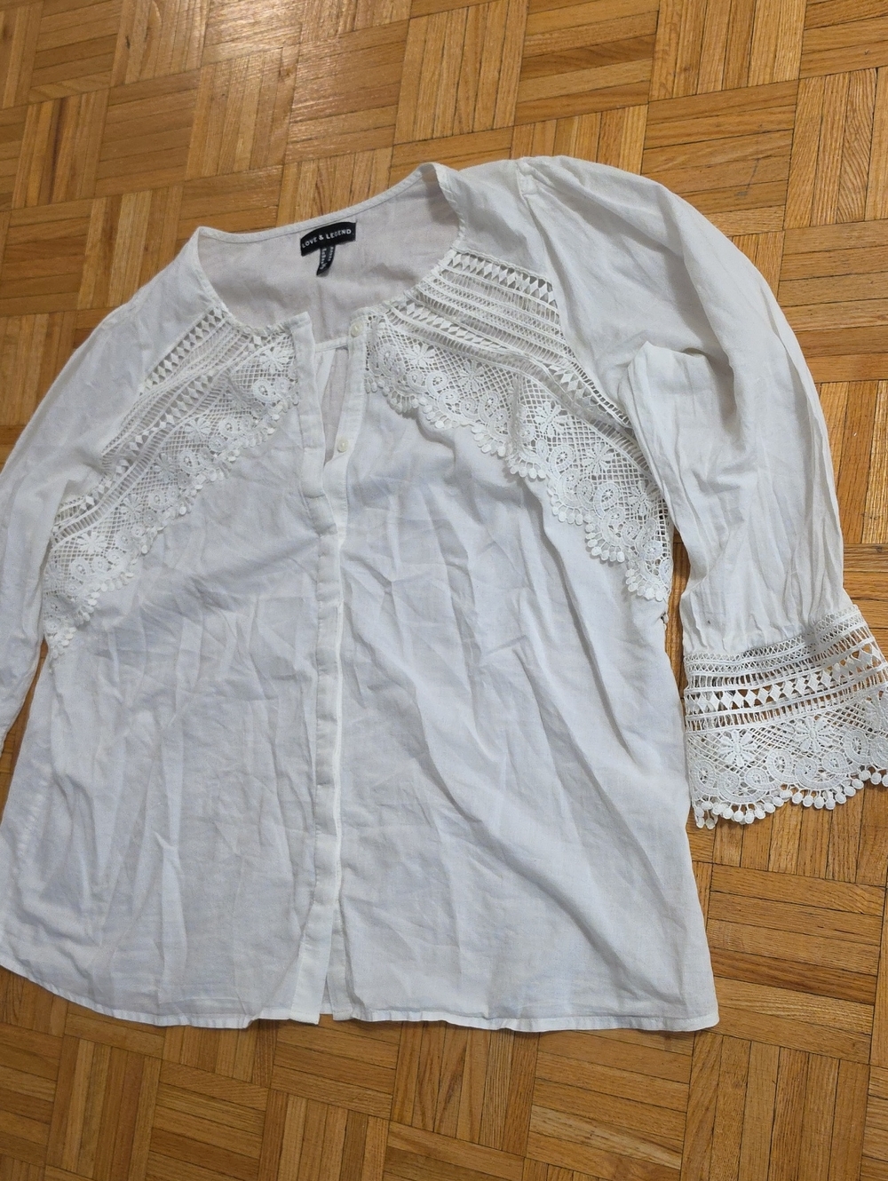 Love & Legend White Lace & Embroidered Button Front Blouse, Sz.20